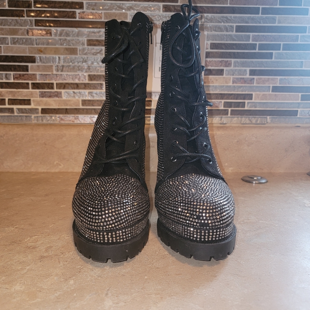 Wild Diva Black Boots